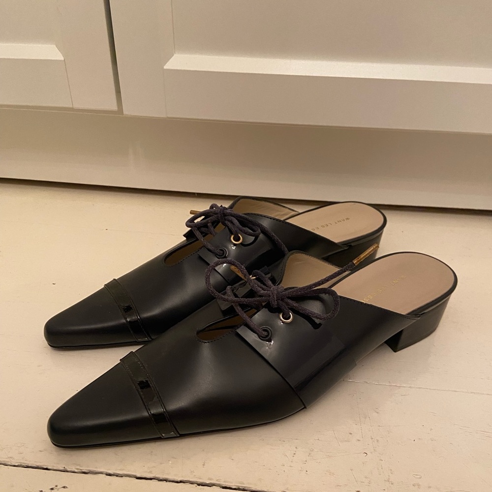 Want Les Essentiels Navy Slides size 38